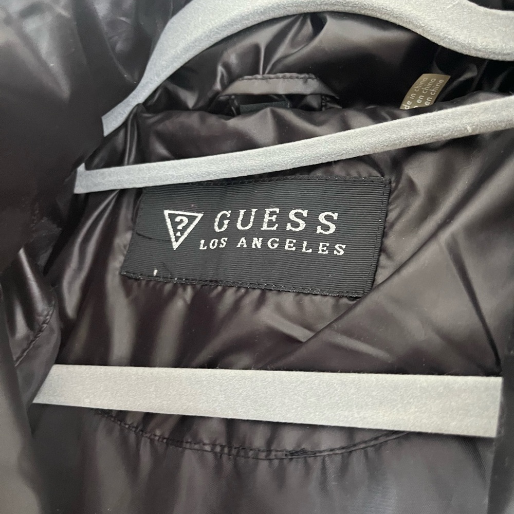 GUESS Women's Shiny Black Puffer Jacket with brown Faux Fur Trim - Picture 4 of 4